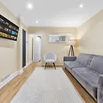 London Bridge Apartments